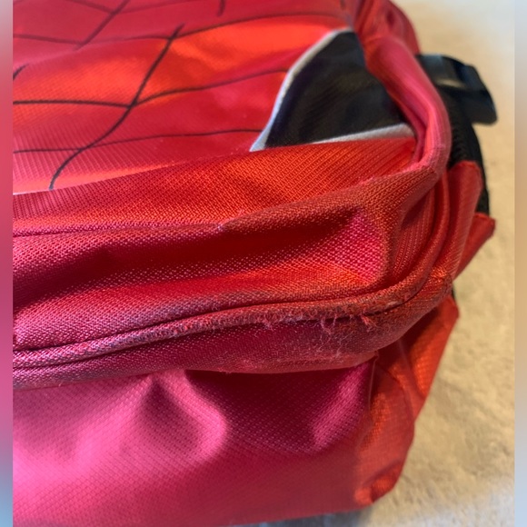 BACK TO SCHOOL SALES! Boys Backpack for elementary! - Picture 4 of 6